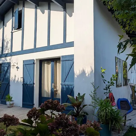 Etxecosy Maison Piscine A * Bidart