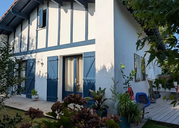 Etxecosy Maison Piscine A * Bidart