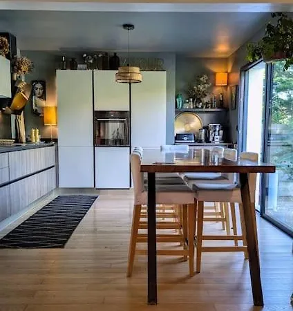 Etxecosy Maison Piscine A Holiday home Bidart