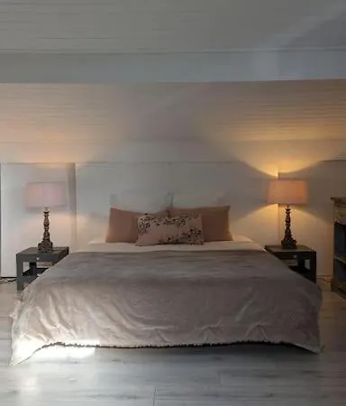 Holiday home Etxecosy Maison Piscine A *