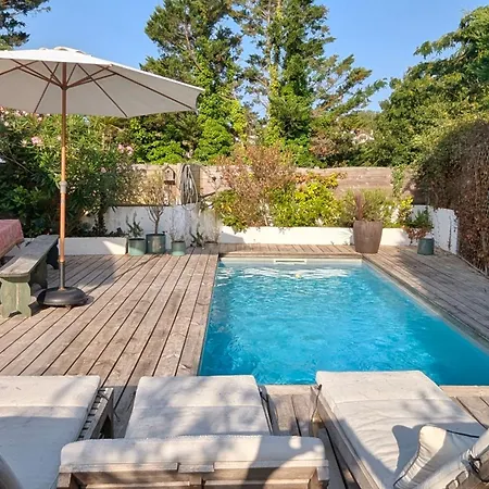 Prázdninový dům Etxecosy Maison Piscine A